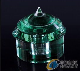 福尔曼水晶工艺品厂 水晶内雕、奖牌与笔筒的艺术魅力